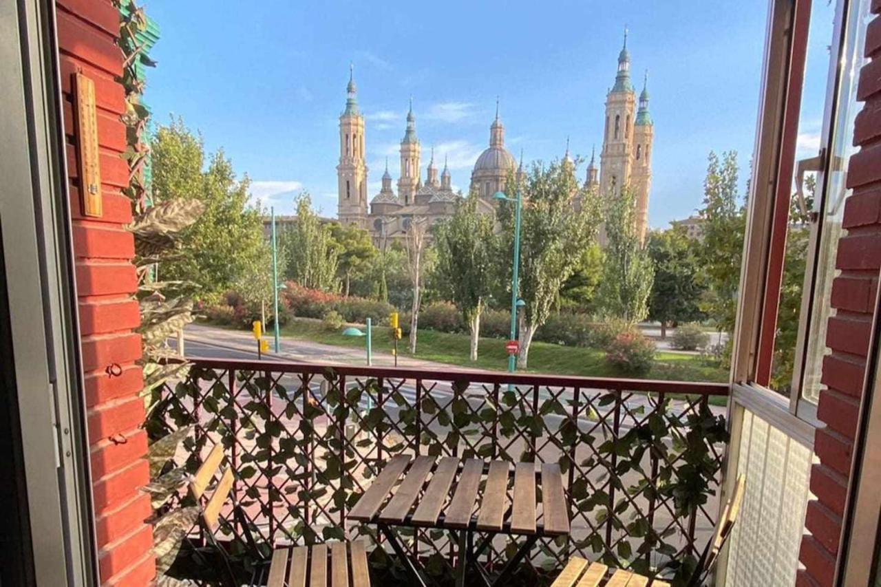 Front Views To El Pilar Comotucasa ซาราโกซา ภายนอก รูปภาพ